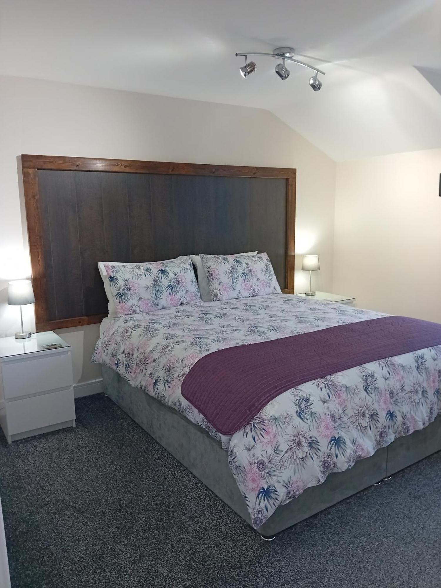 コヴェントリー Middle House Bed & Breakfast エクステリア 写真
