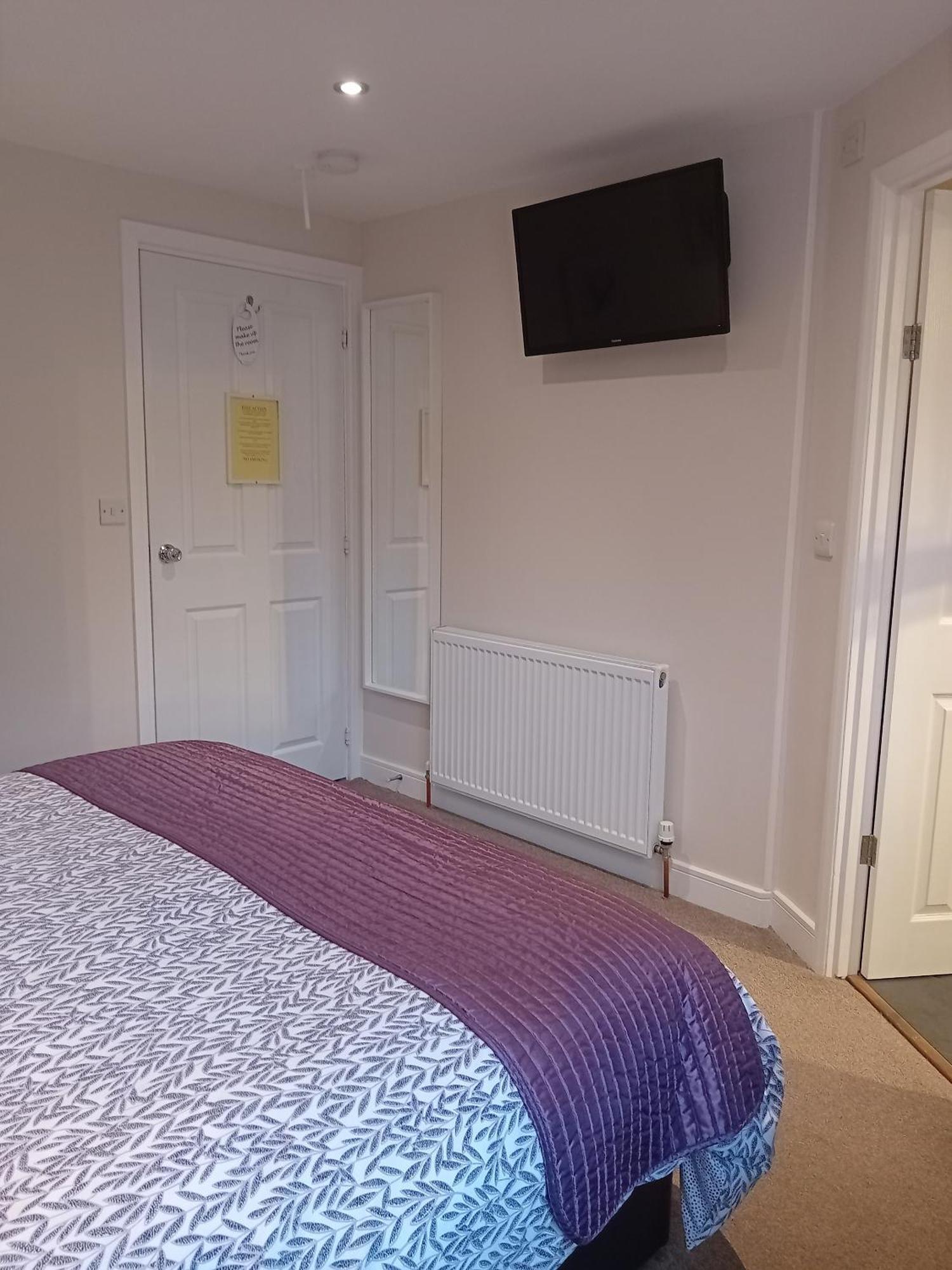 コヴェントリー Middle House Bed & Breakfast エクステリア 写真